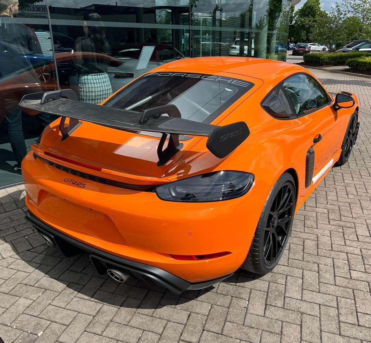 Porsche 718 Cayman GT4-Pastel Orange PTS-1