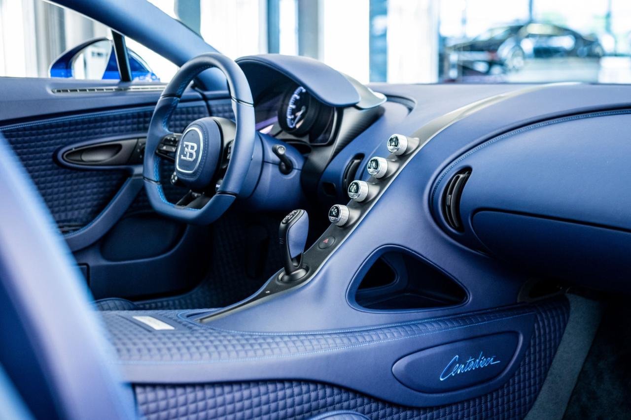 10 BUGATTI_Centodieci-first-delivery