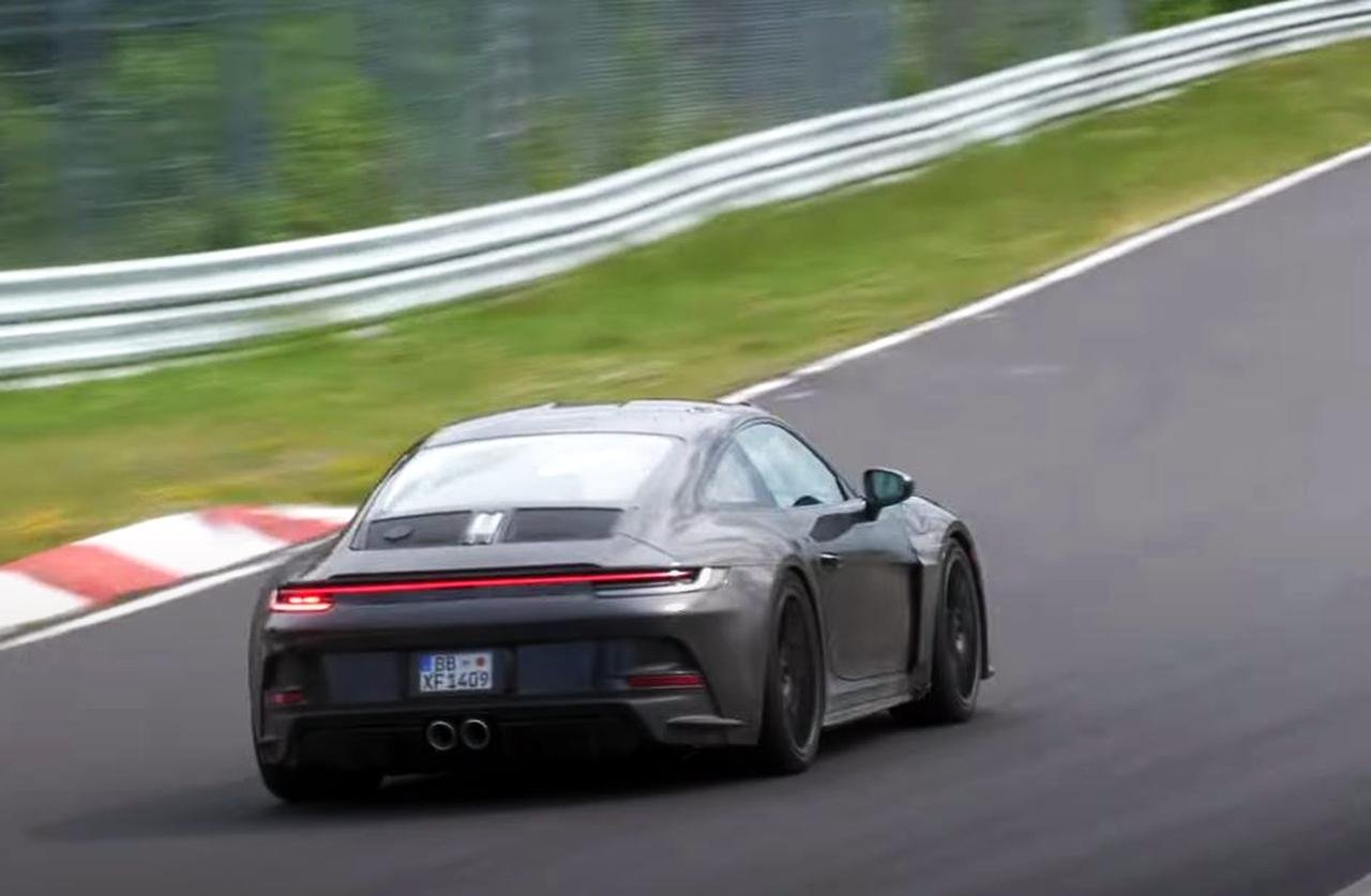 2024 Porsche 911 ST-GT3 RS Touring-2
