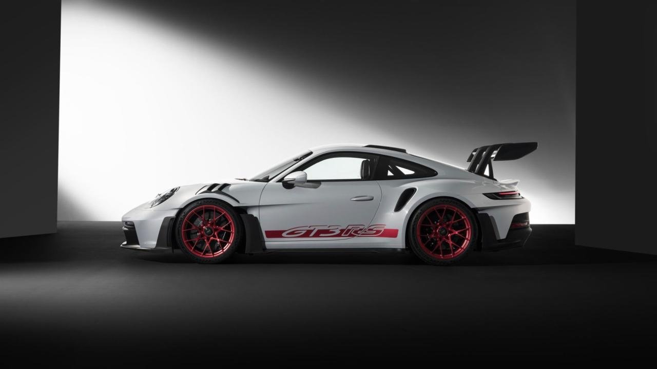 2023 Porsche 911 GT3 RS-4