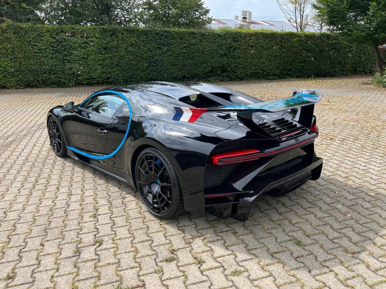 Bugatti Chiron Pur Sport-for-sale-Germany-2