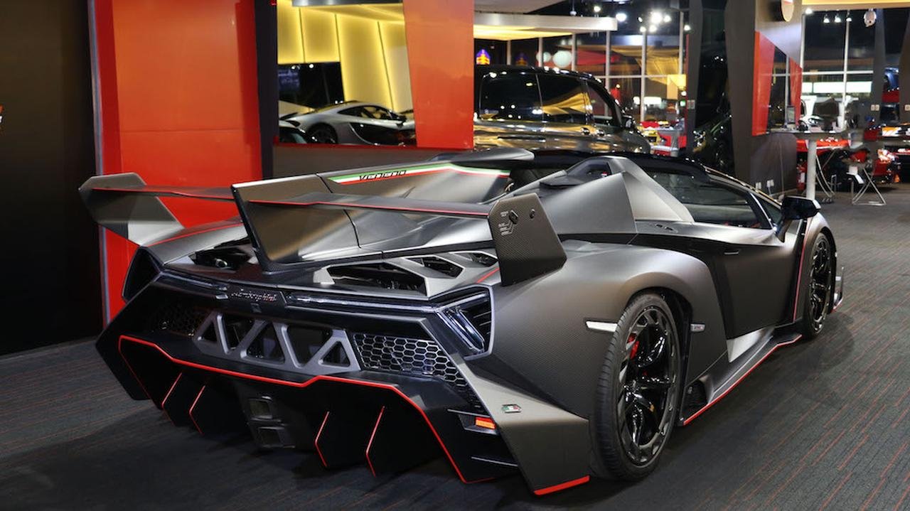 Lamborghini Veneno Roadster for sale-UAE-2