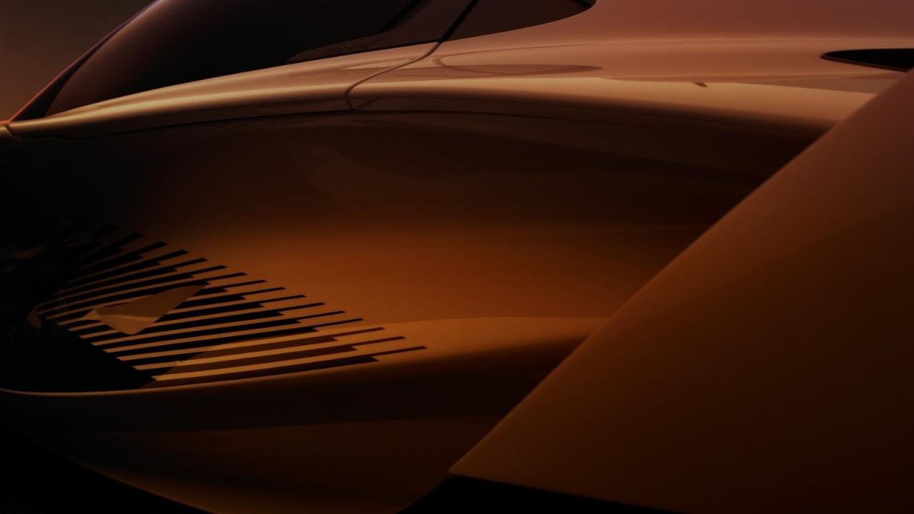 McLaren single-seater track hypercar-2