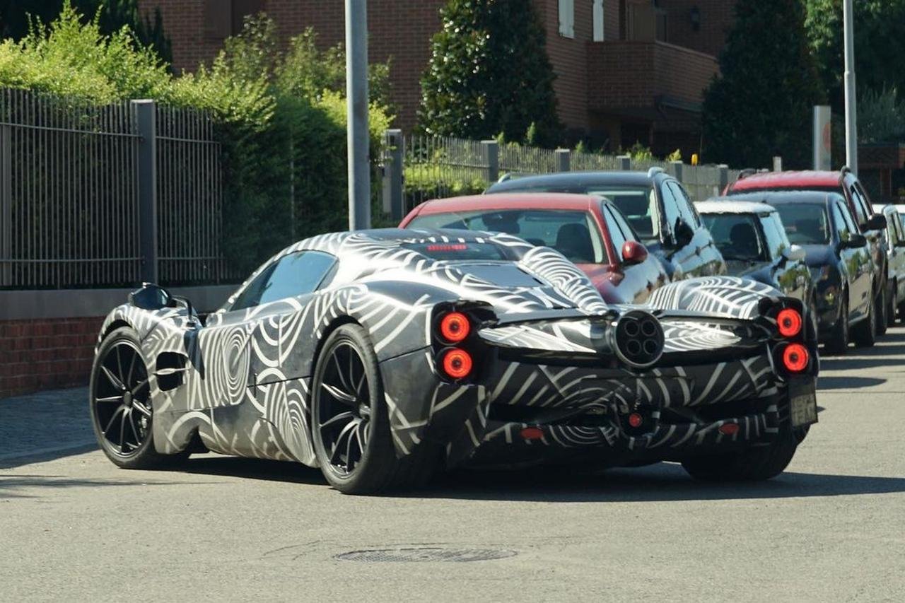Pagani C10-Huayra-replacement-test mule-3