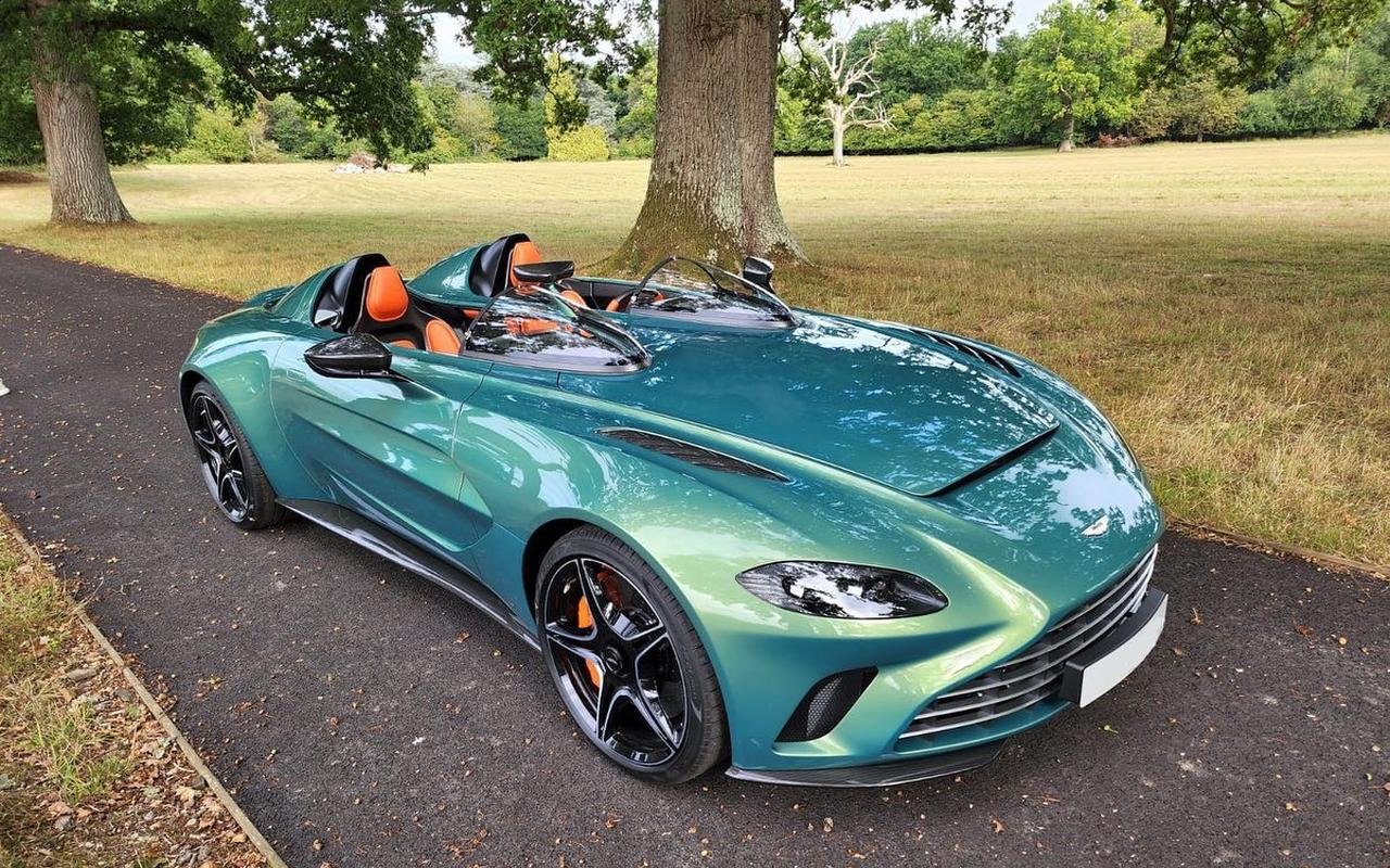 Aston Martin V12 Speedster aftermarket windscreen-7X Design-2
