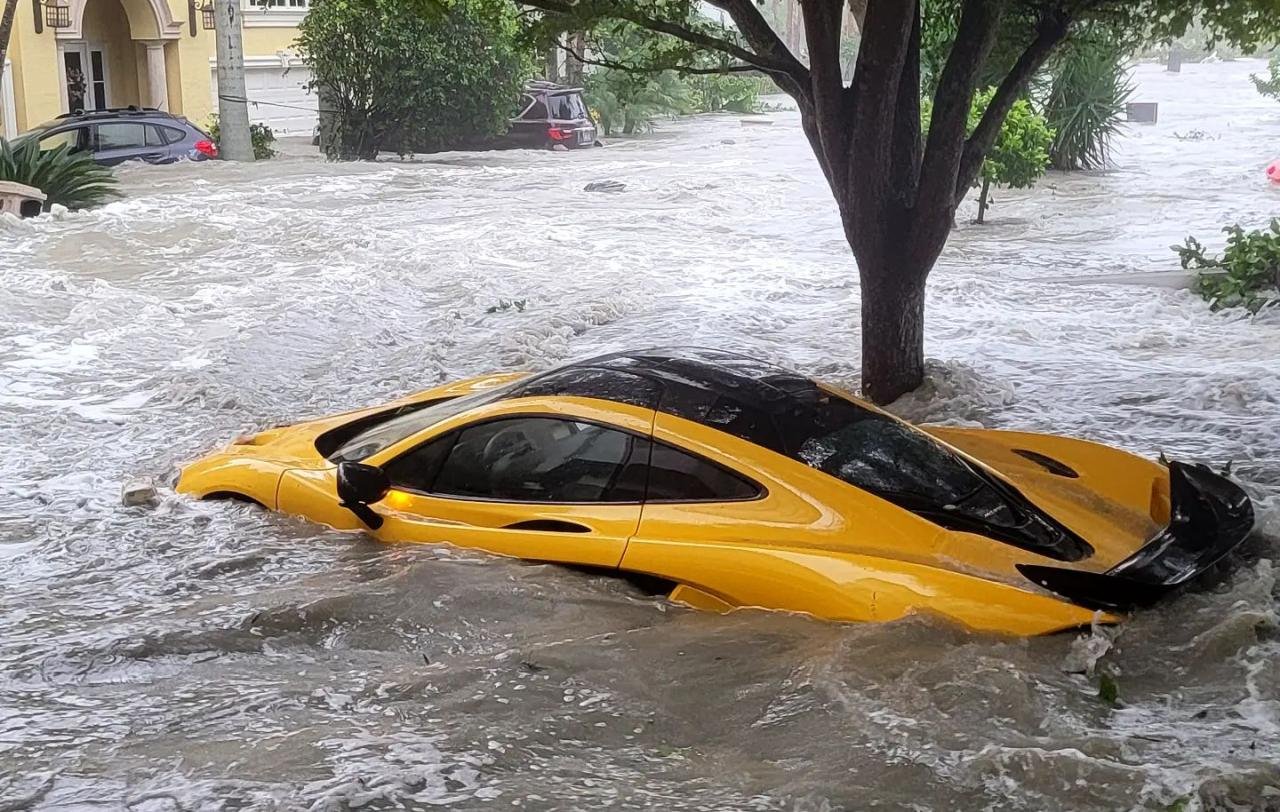 McLaren P1-Hurricane Ian-Florida-1