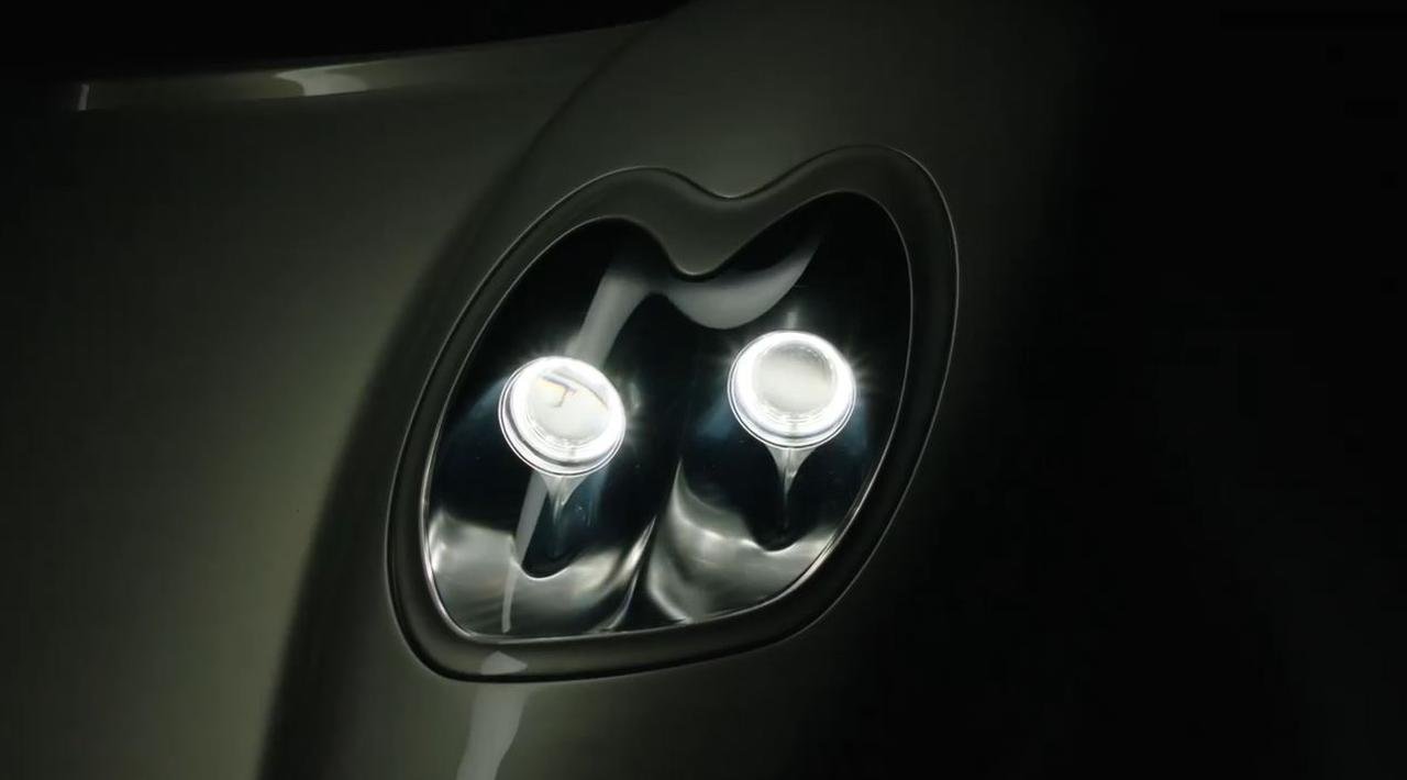 Pagani C10-teaser-headlight
