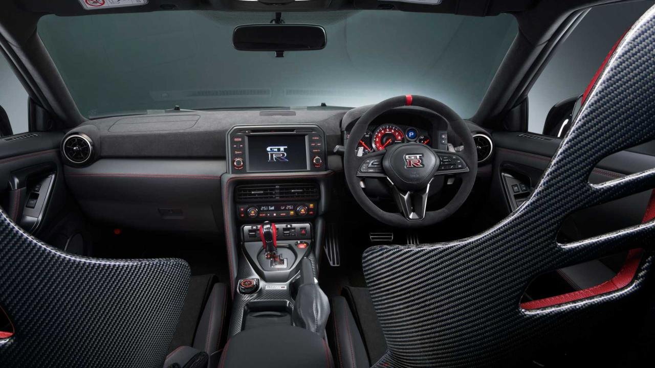 2024-nissan-gt-r-nismo-special-edition (2)