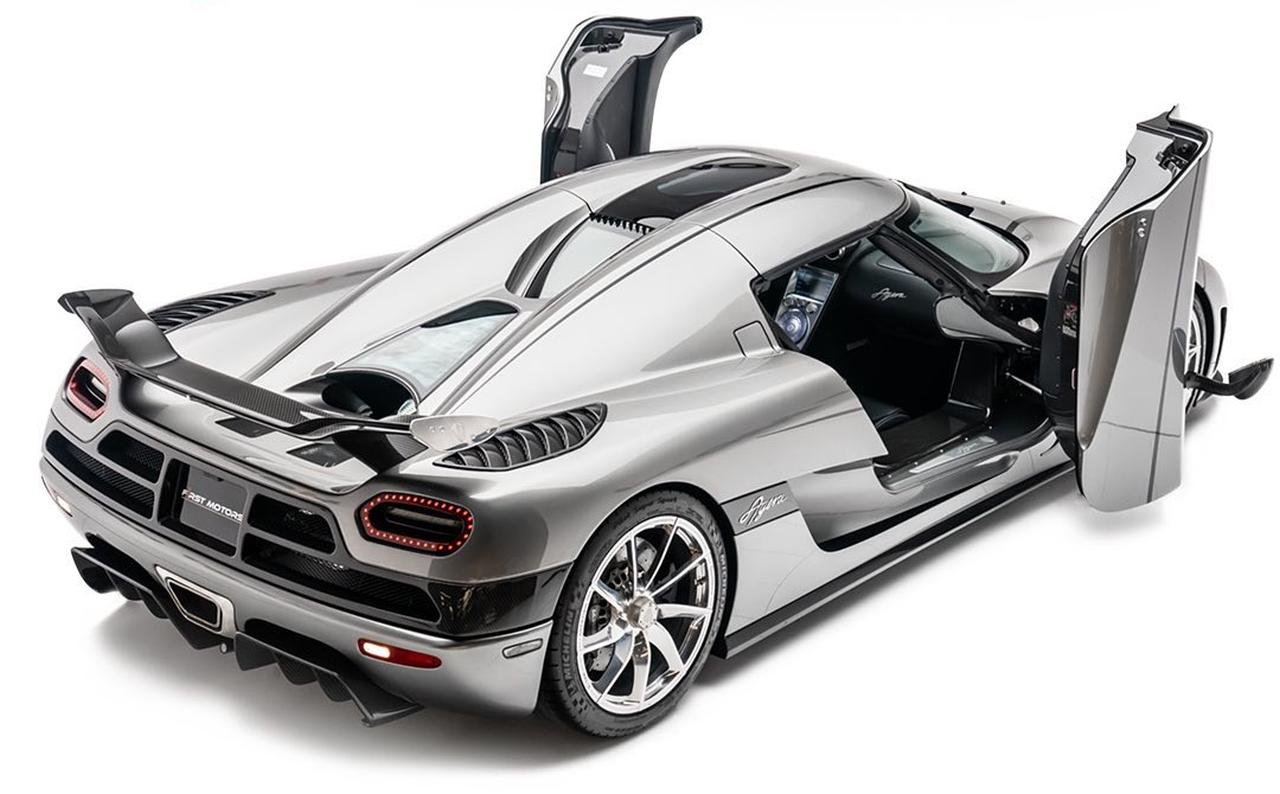 2011 Koenigsegg Agera-production-version-Geneva-1