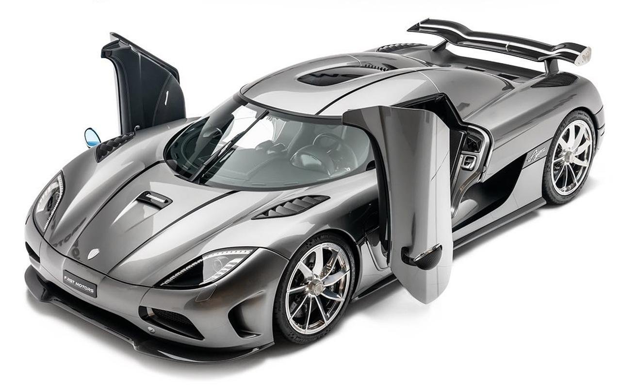 2011 Koenigsegg Agera-production-version-Geneva-3