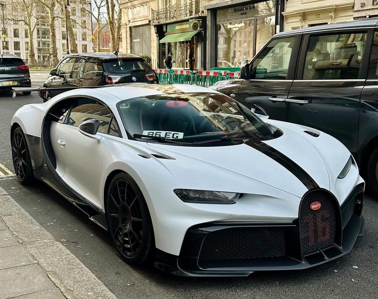 Bugati Chiron Pur Sport-ticket-London