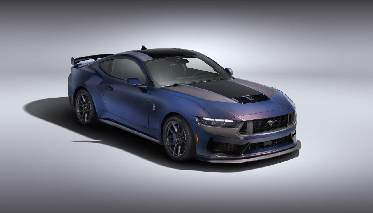 Mustang Dark Horse