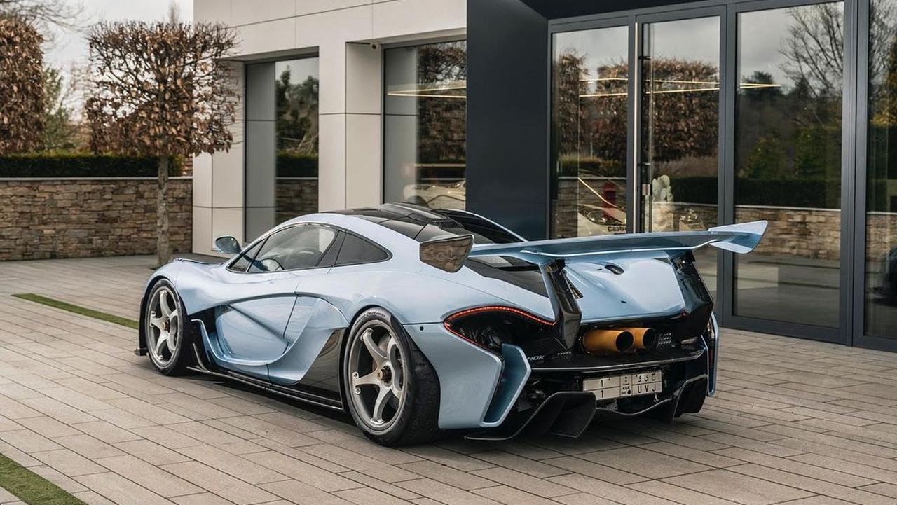 McLaren P1 HDK-Lanzante-Saudi-Arabia-3