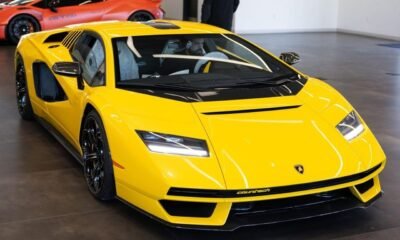 Yellow Lamborghini Countach LPI800-4-Houston-1