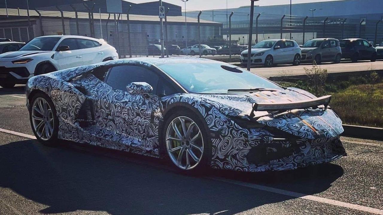 lamborghini-aventador-successor-spy-photos