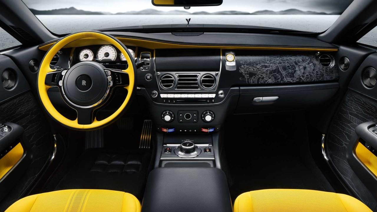 2023-rolls-royce-black-badge-wraith-black-arrow-interior (2)