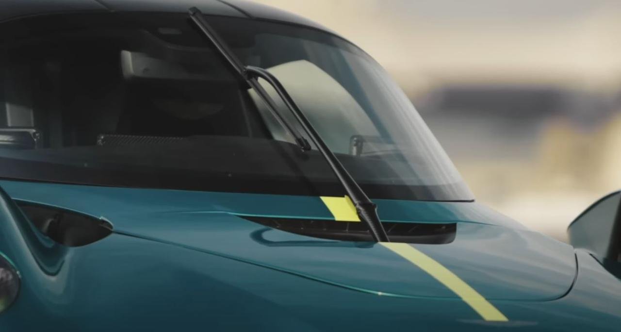 Aston Martin Valkyrie windscreen wiper
