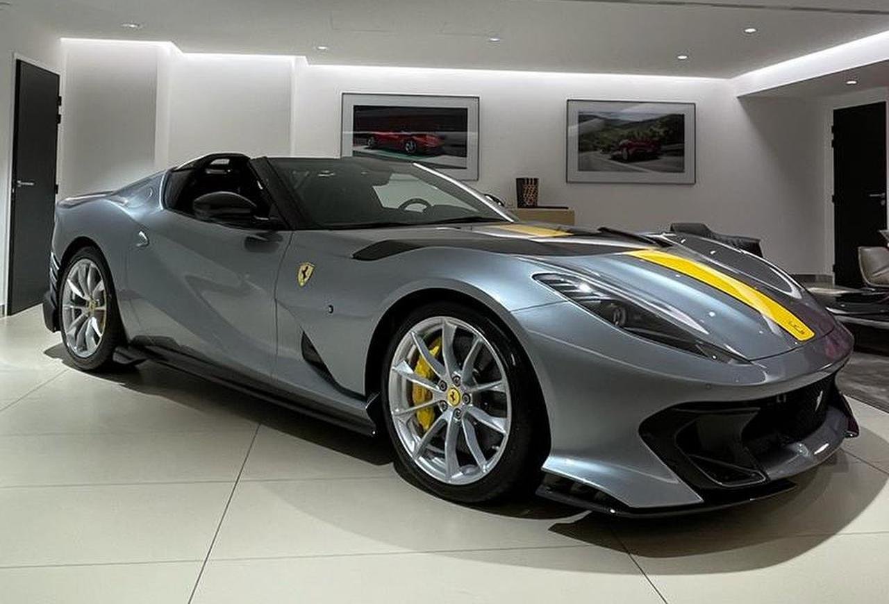 Ferrari 812 Competizione A-fanchracing-1