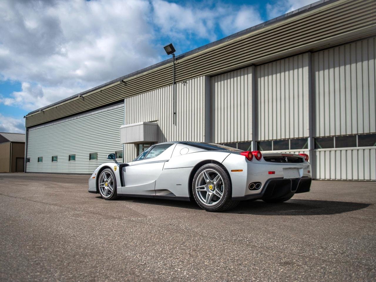 Lowest-mileage Ferrari Enzo-Silver-Auction-3
