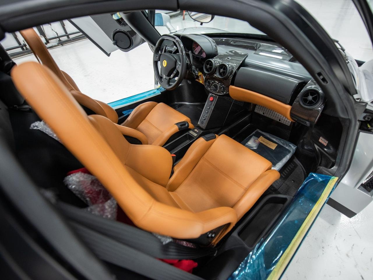 Lowest-mileage Ferrari Enzo-Silver-Auction-4