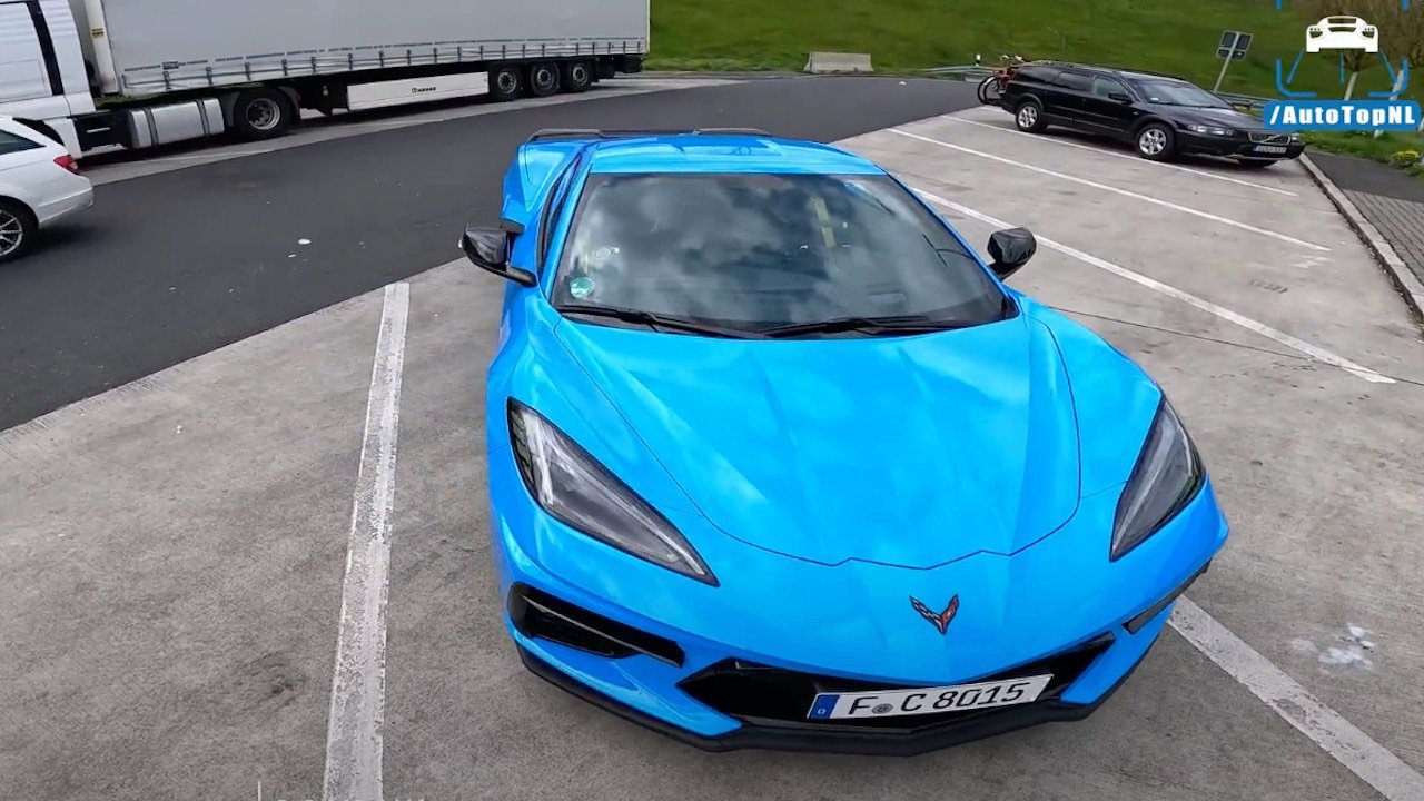 Chevrolet Corvette Stingray C8 speed run on Autobahn