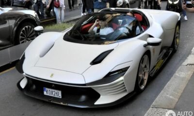Zlatan Ibrahimovic-Ferrari Daytona SP3-3