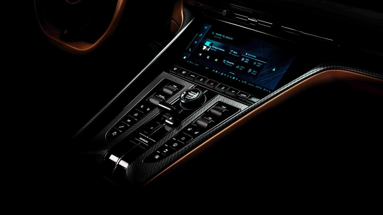 Aston Martin DB12-teaser-3