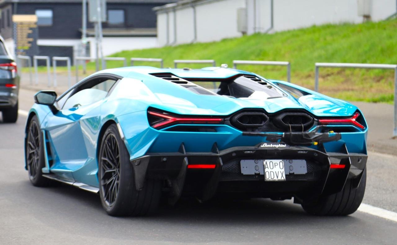 Lamborghini Revuelto at Nurburgring-2