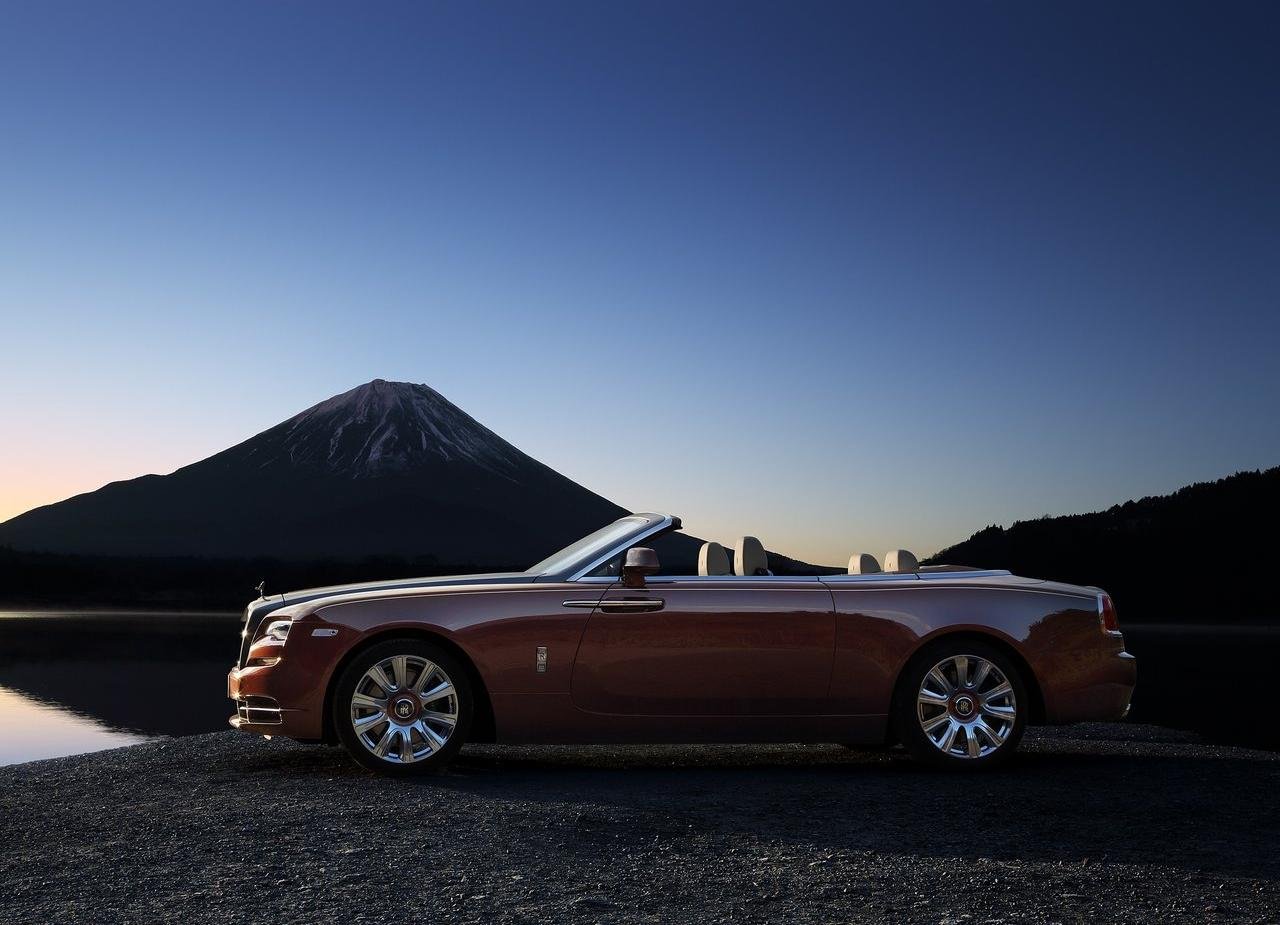 Rolls-Royce-Dawn-2017-1280-05