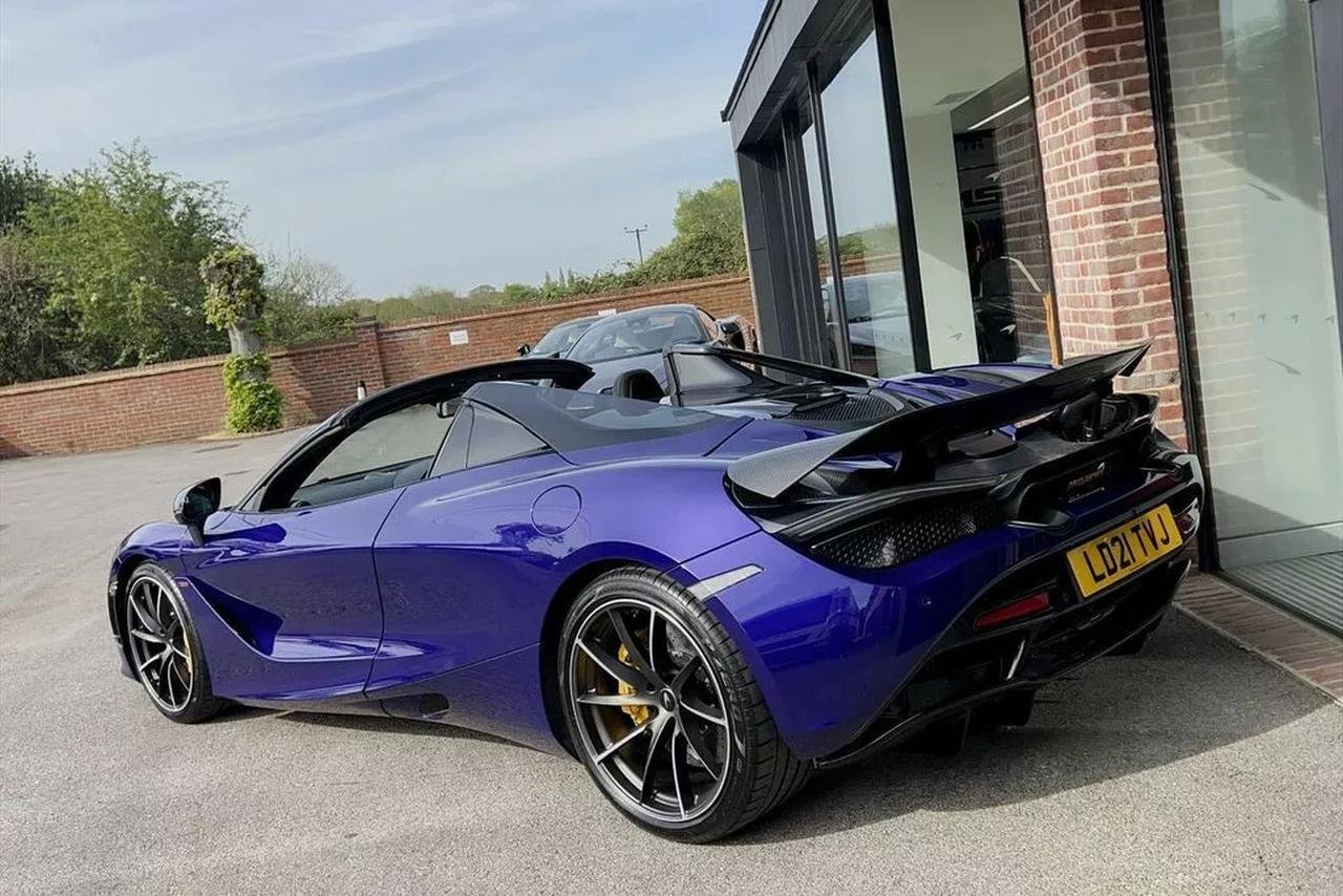 Daniel Ricciardo-McLaren 720S-Spider-for-sale-2