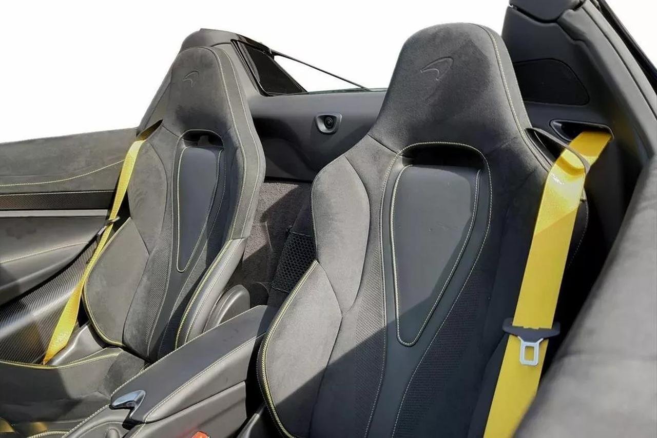 Daniel Ricciardo-McLaren 720S-Spider-for-sale-3