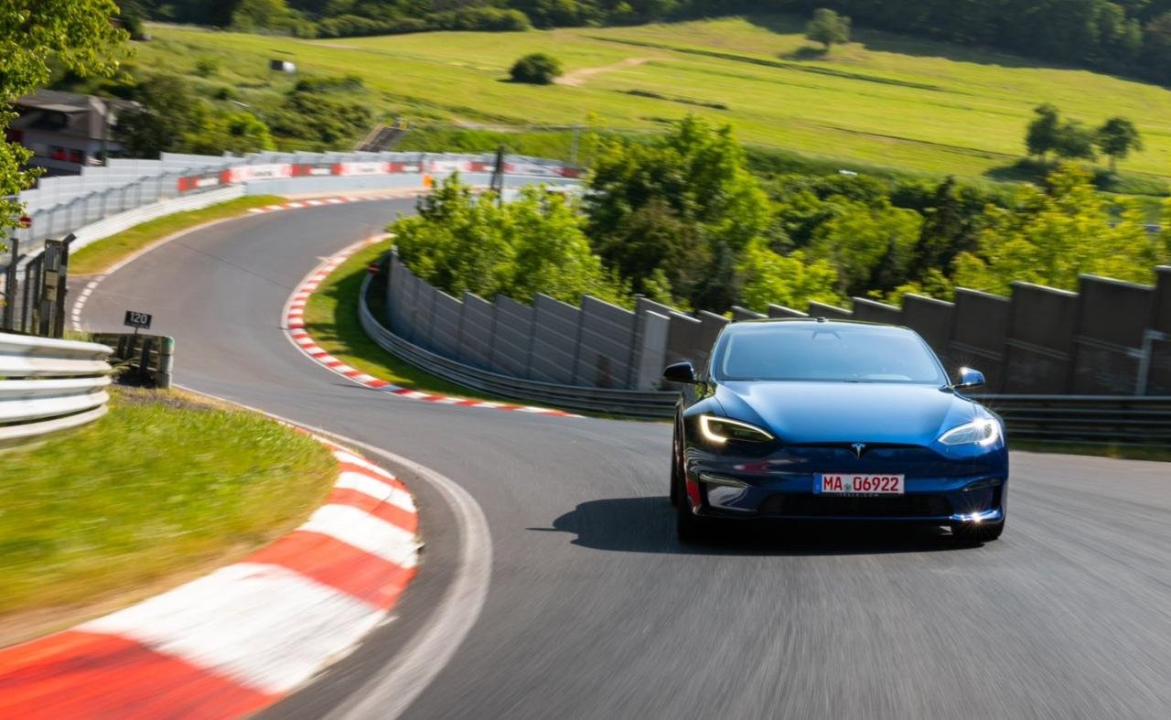 Tesla Model S Plaid Track Pack-Nurburgring Lap Record-1