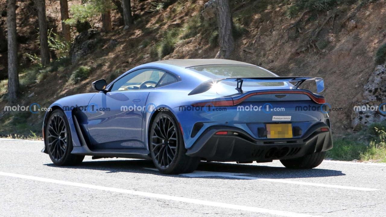 Aston Martin V12 Vantage Manual Gearbox-3