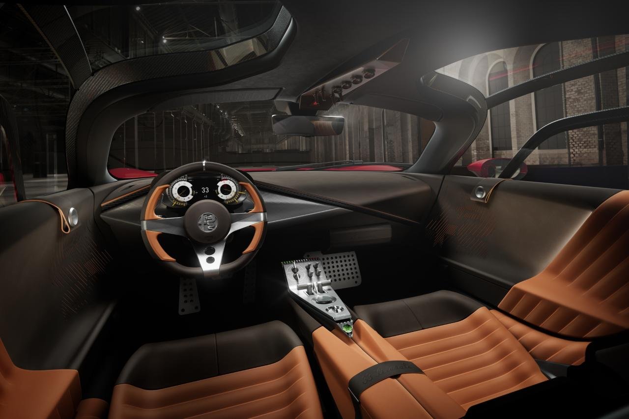Alfa Romeo 33 Stradale interior