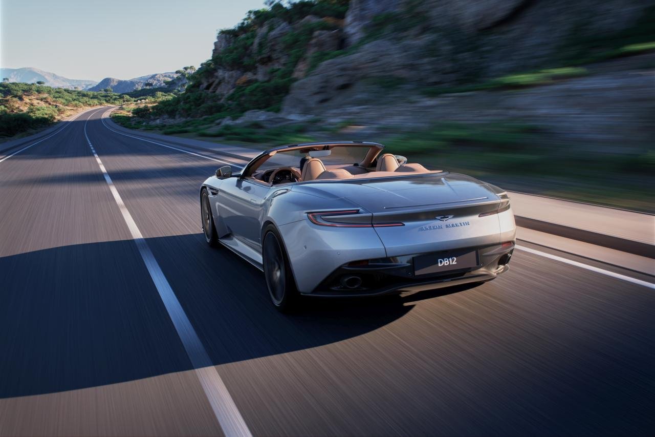 Aston Martin DB12 Volante-Pebble Beach-6