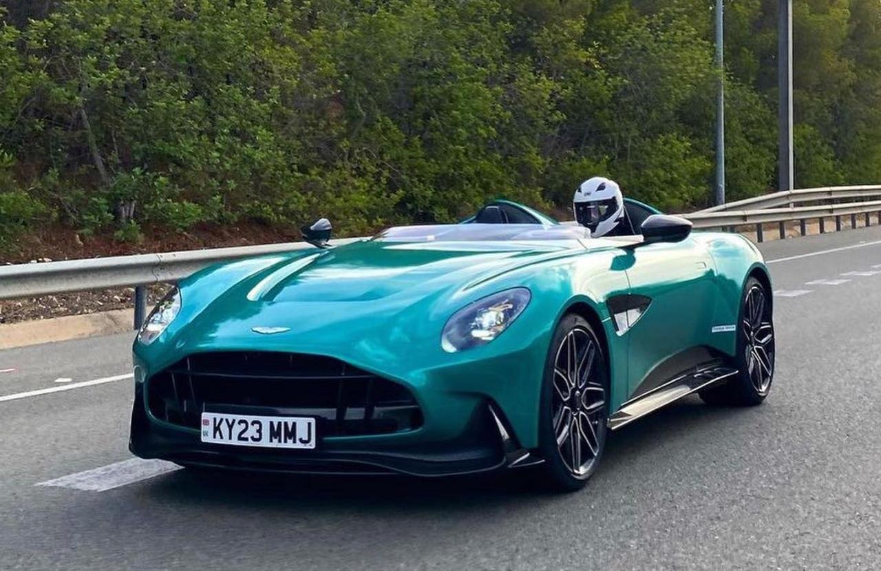 Aston Martin DBR22-Speedster-prototype-2