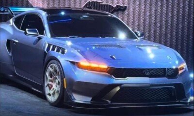 Ford Mustang GTD-mid-engine-leaked-image-Pebble-Beach-2