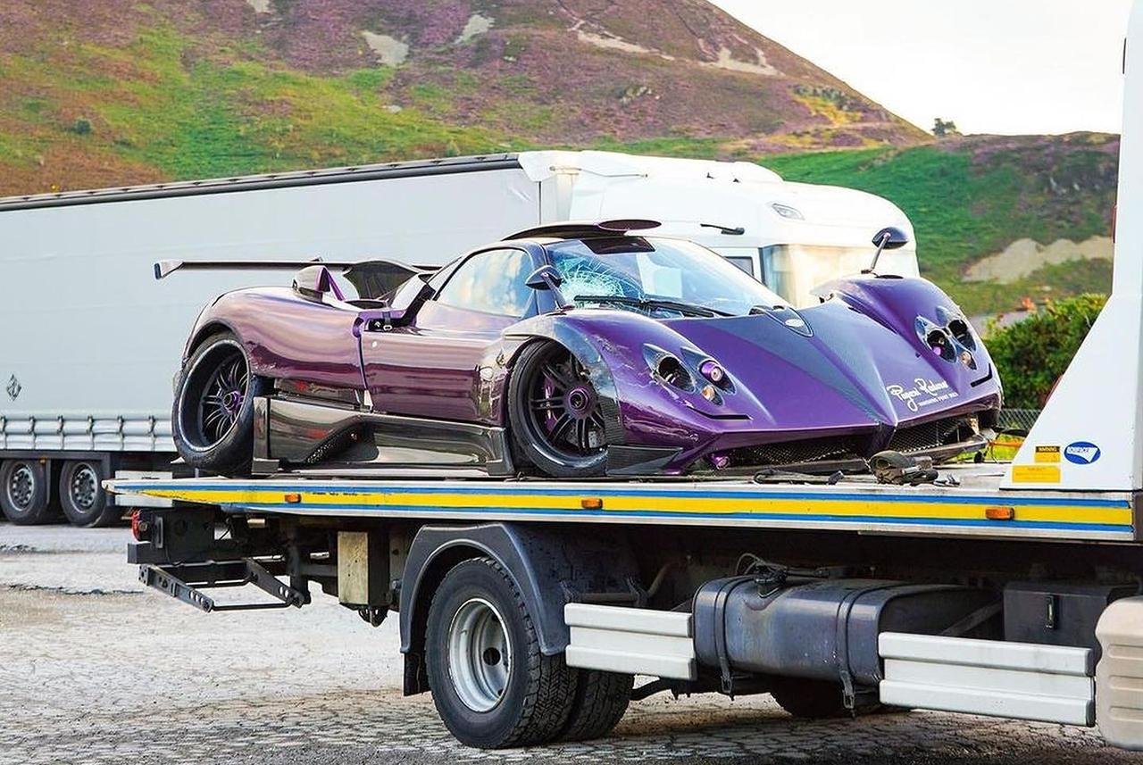Pagani Zonda 760LH crash-Lewis Hamilton-3