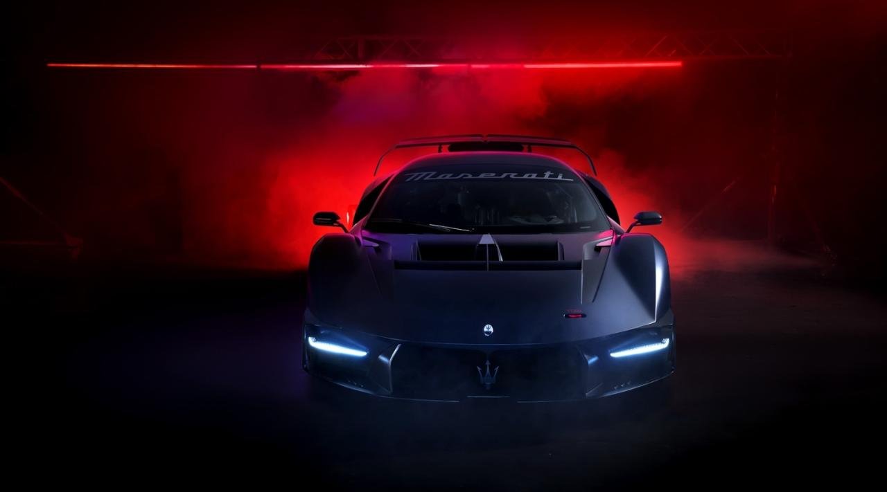 Small-22613-MaseratiMCXtrema