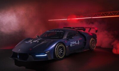 Small-22614-MaseratiMCXtrema