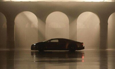 Sur Mesure Bugatti Chiron Super Sport-Golden-era-Pebble Beach