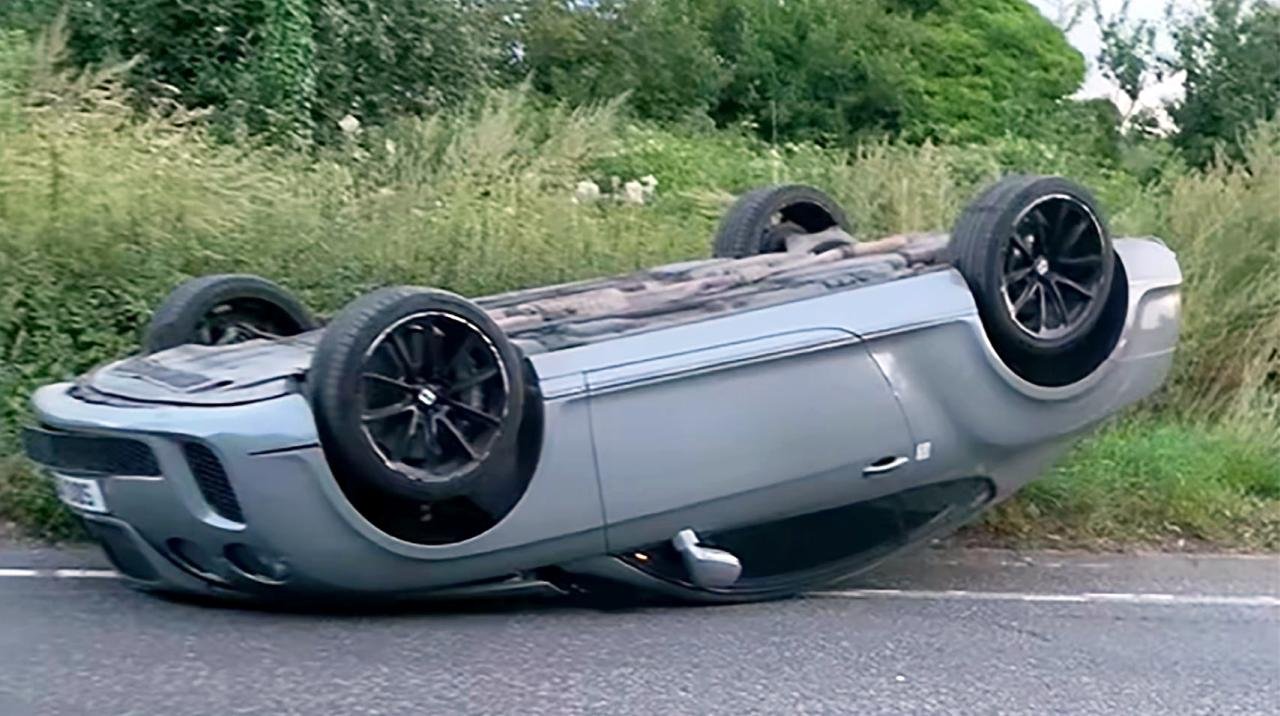 supercar-trailer-accident-3
