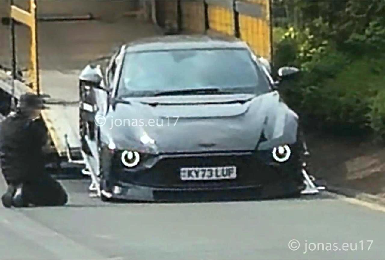 Aston Martin Valour prototype-spy-images-Nurburgring-1