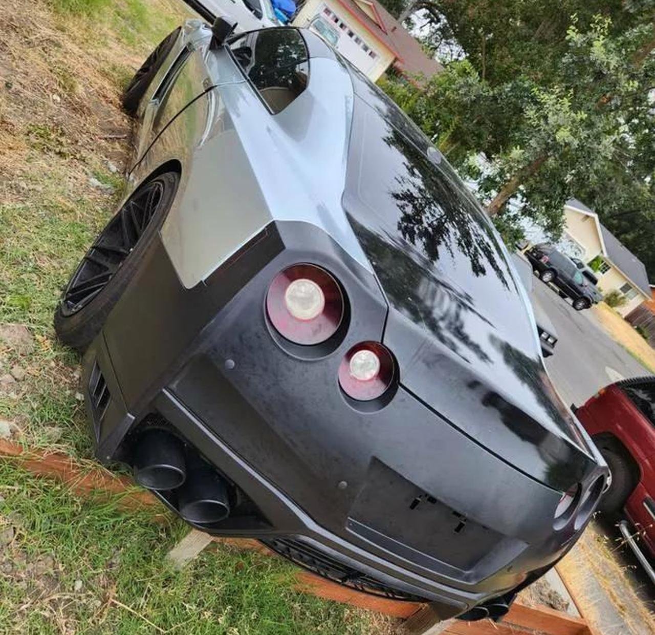 2009-Nissan-GT-R-for-sale-Craigslist-2
