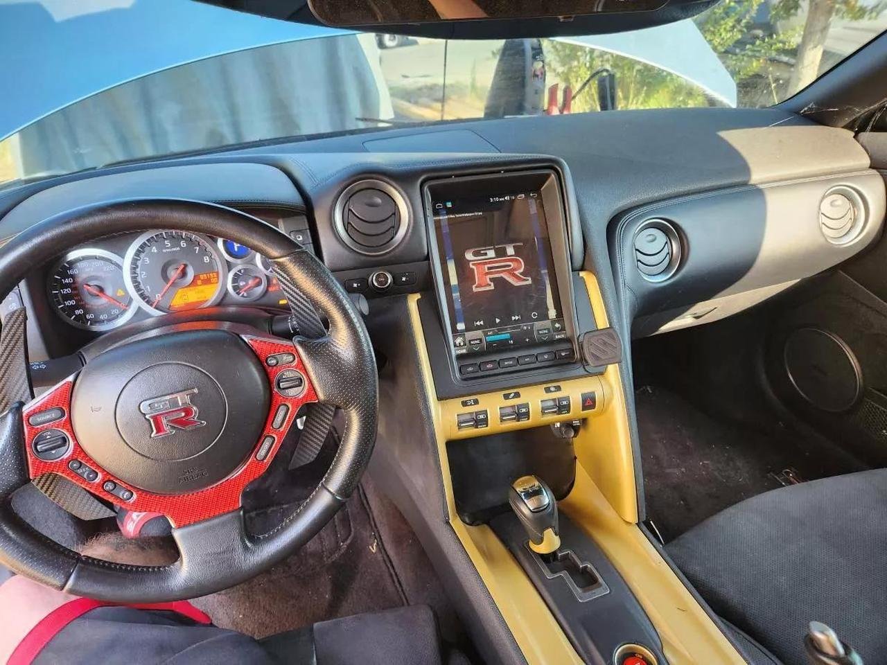 2009-Nissan-GT-R-for-sale-Craigslist-4