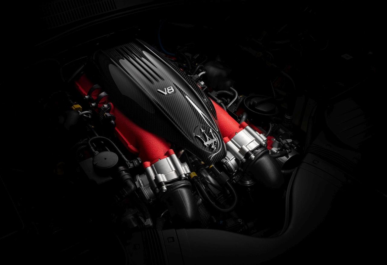 22777-MaseratiQuattroporteVI-2013