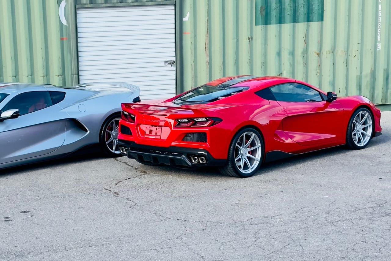 Caravaggio Unica kit Chevrolet Corvette-Z06-2