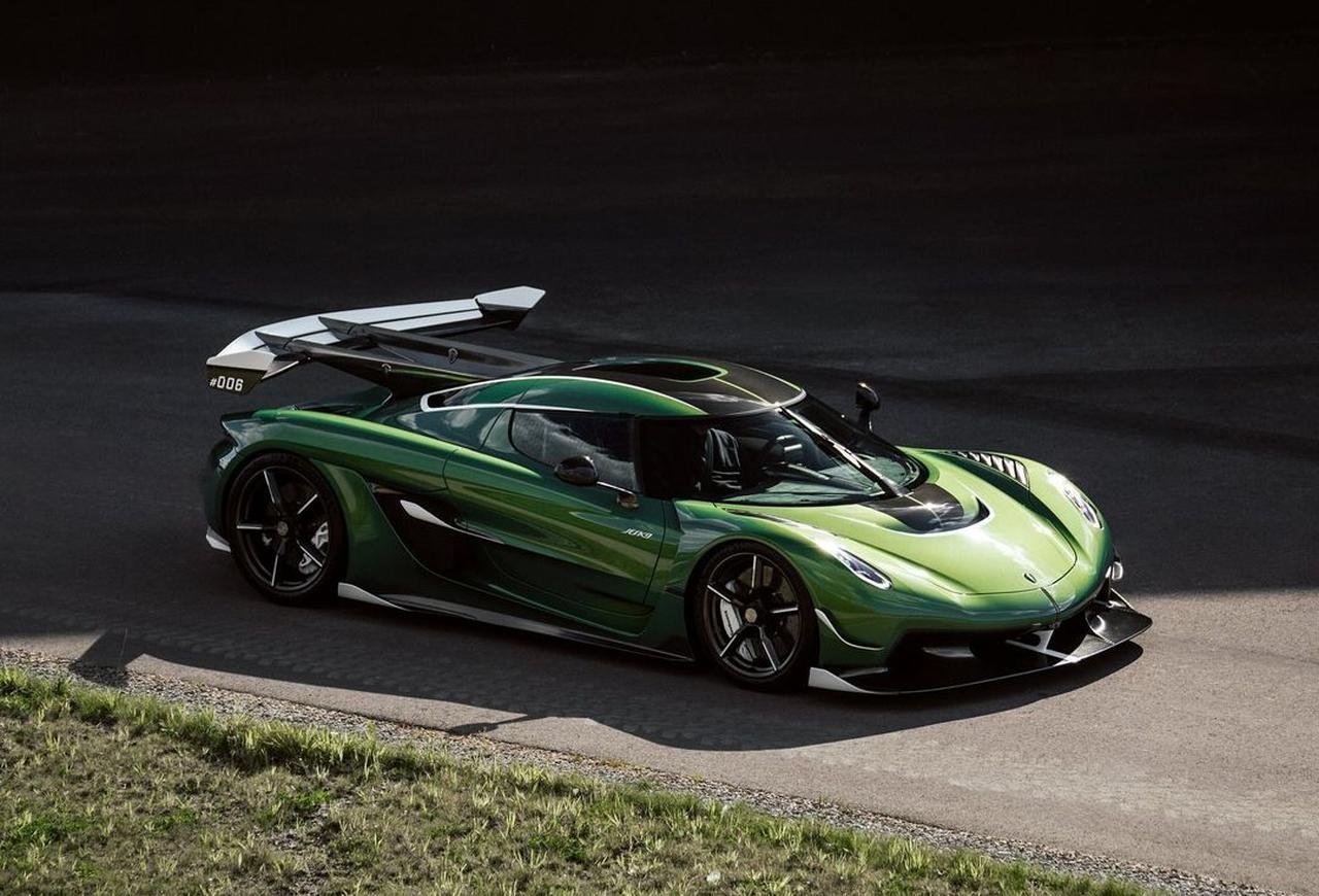 Koenigsegg Jesko Attack-Plus-Green-spec-2