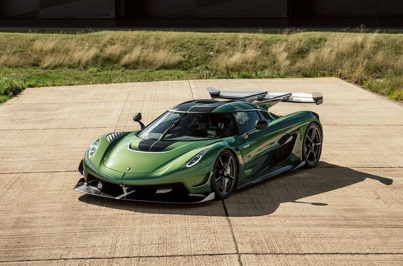 Koenigsegg Jesko Attack-Plus-Green-spec-3