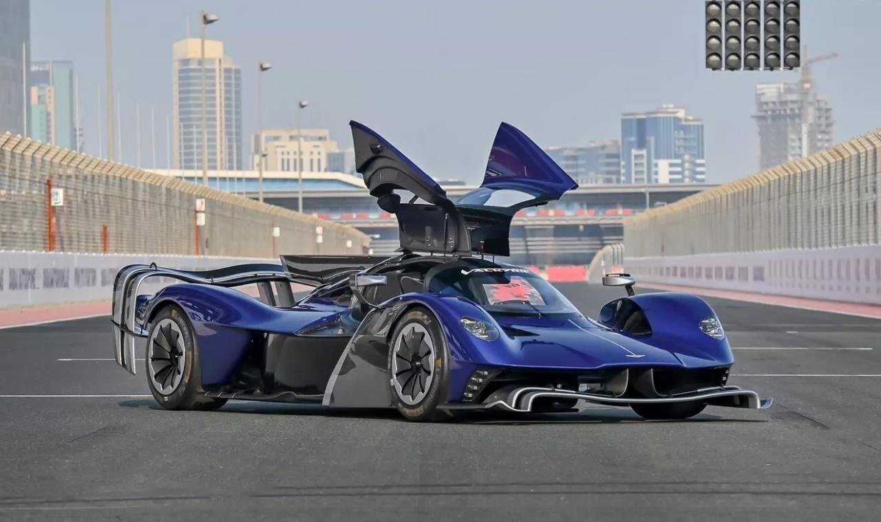 Aston-Martin-Valkyrie-AMR-Pro-for-sale-Dubai-2